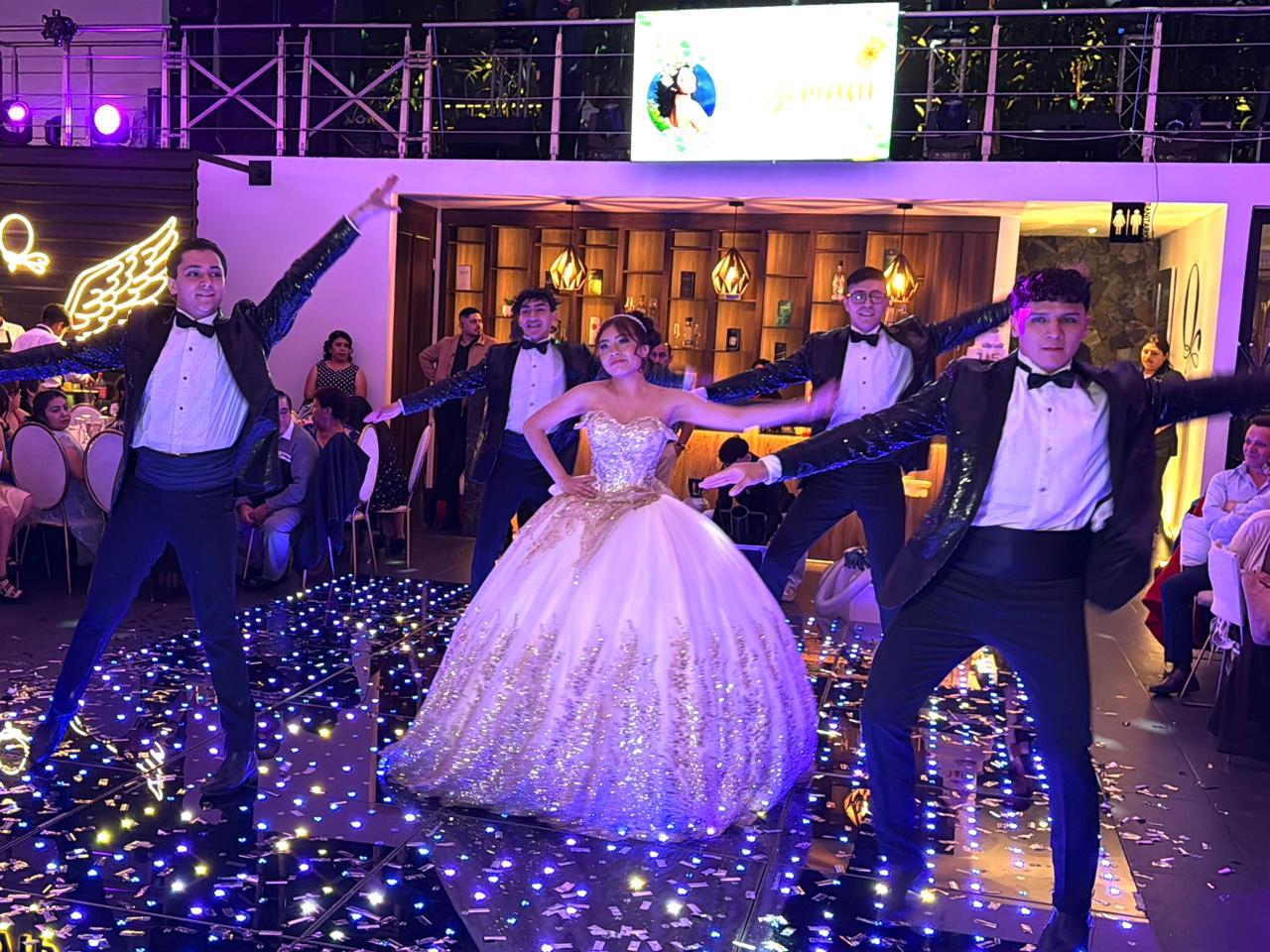 Foto xv
